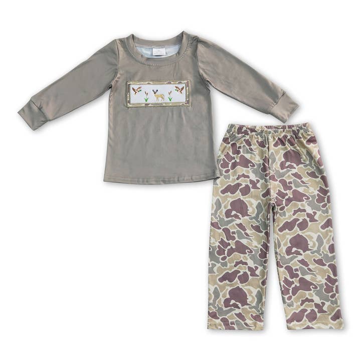 tenues camouflage pour enfants et garçons avec broderie de canard et de cerf pour la vente par Yawoo Garments