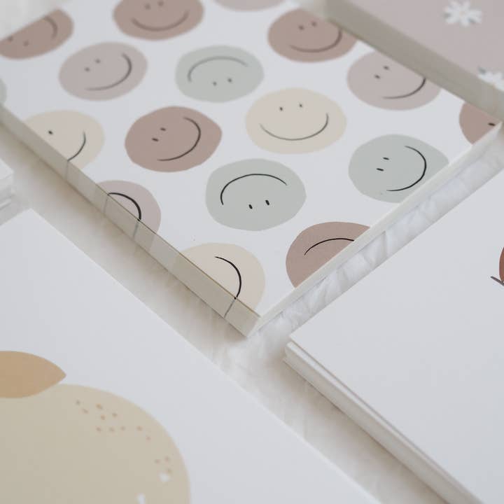 KruthDesign - Wholesale Postcard - Postcard/smiley1