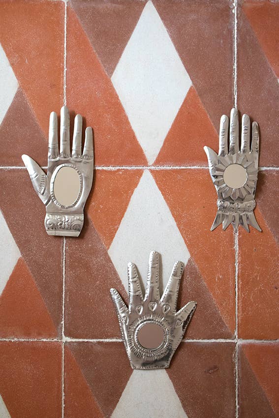 P.I.Project America - Wholesale Ornament Set - Ornement en étain Milagro mexicain à main2