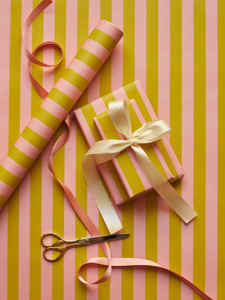 Papel de presente listrado clássico em verde e rosa por atacado de Heather Evelyn