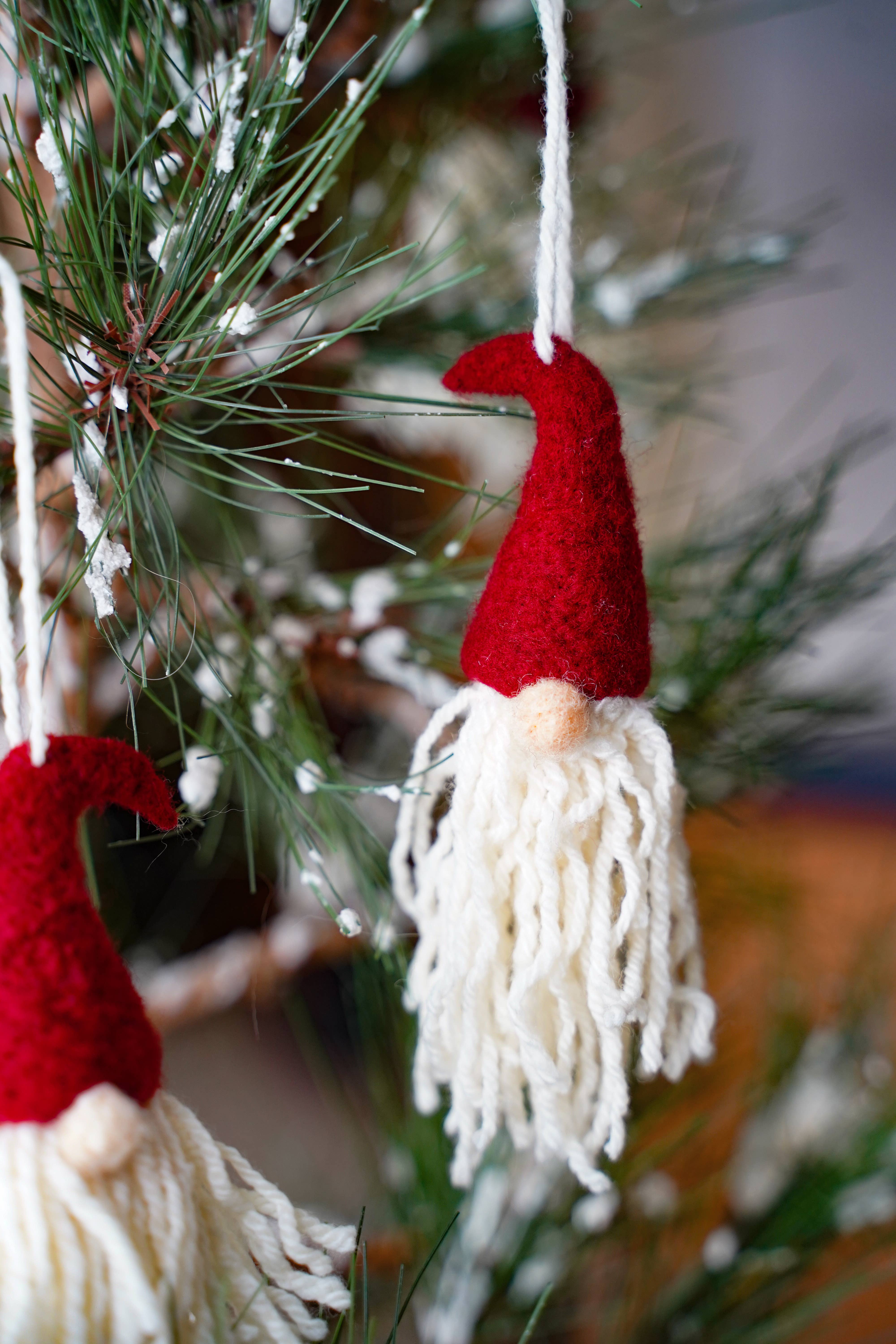 Bear Creek Felting - Vendita all'ingrosso Kit per lavoretti fai da te - Kit per infeltrire ad aghi Gnome Ornaments (per 3 ornamenti)2