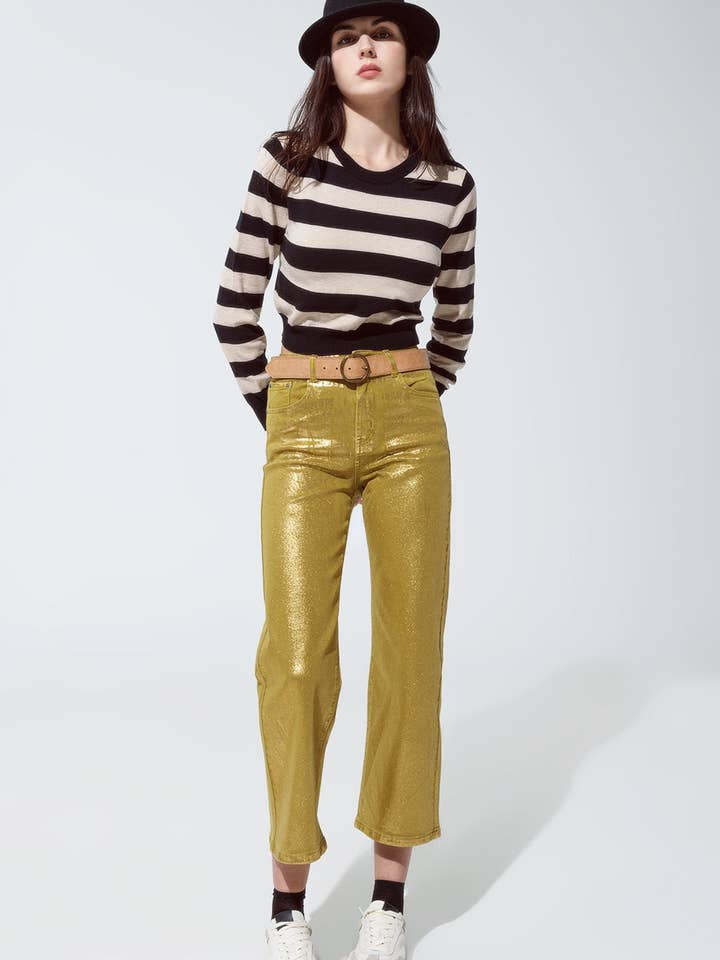 Crew Neckline Sweatshirt with Stripe Black and Beige Design for wholesale on Faire2