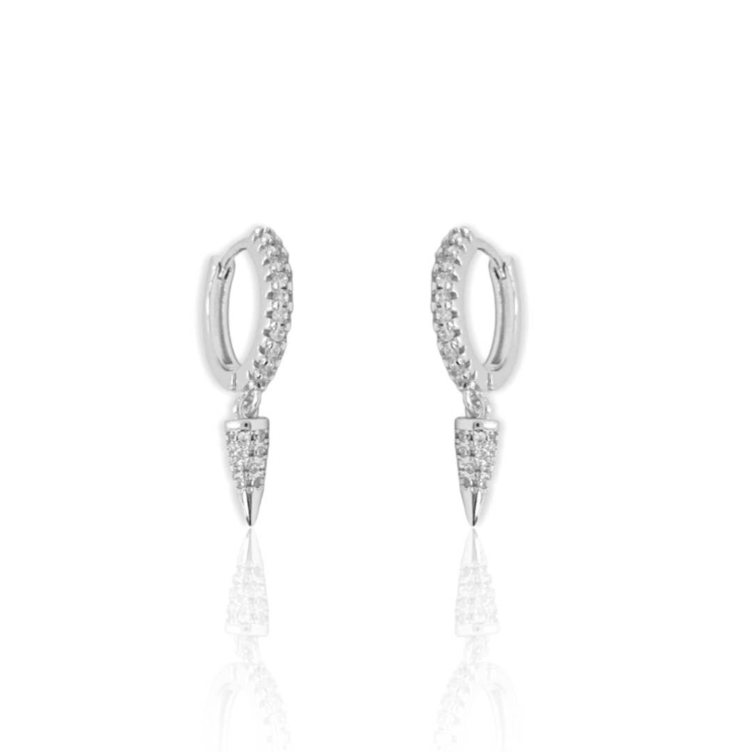 KIKICHIC – Großhandel Huggie-Ohrring – Winzige Spike CZ Huggie Hoops0