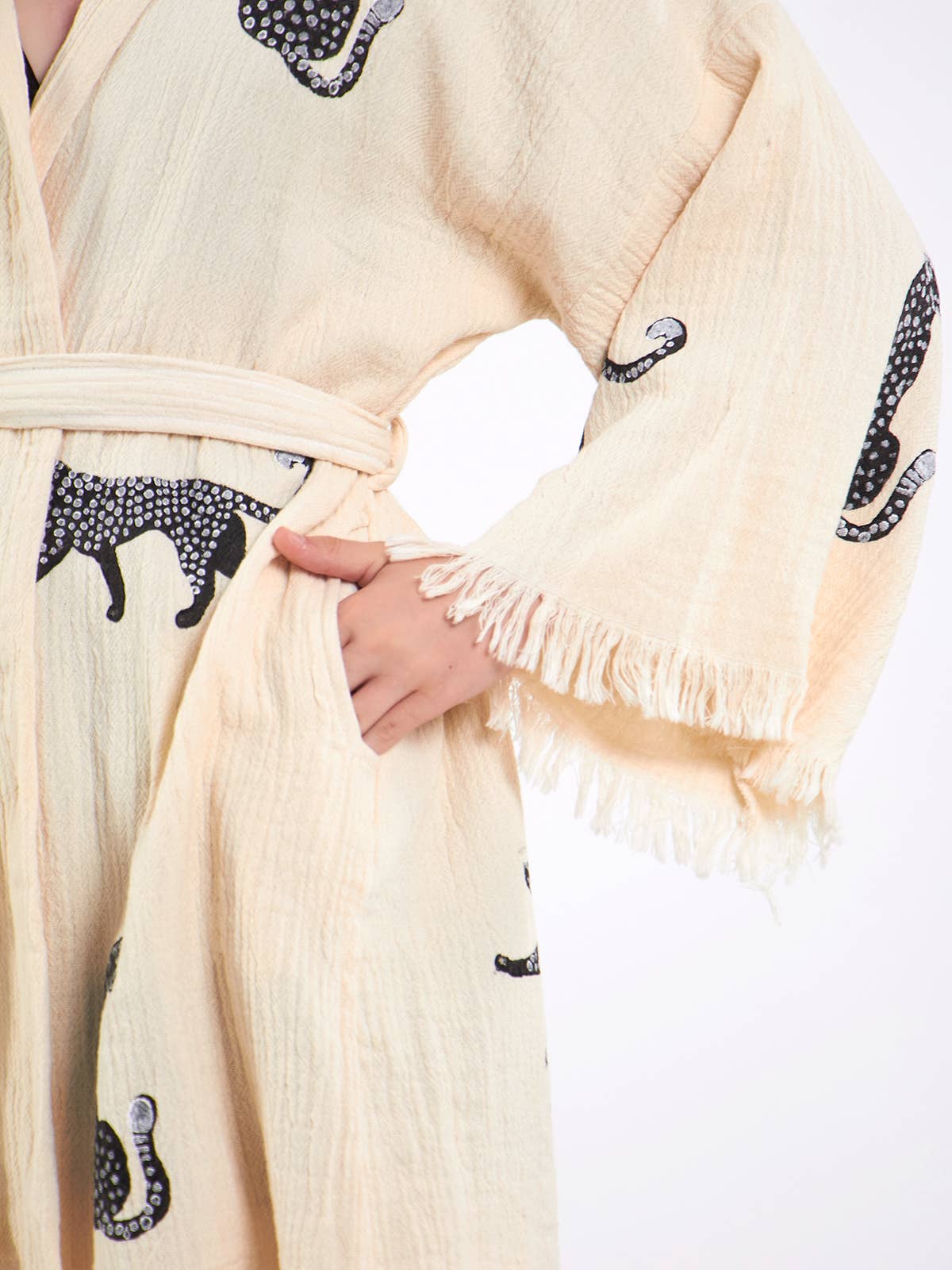 Yaz Concepts - Wholesale Kimono - Women's - White Leopard Print Short Robe Animal Print Clothing Kimono 10