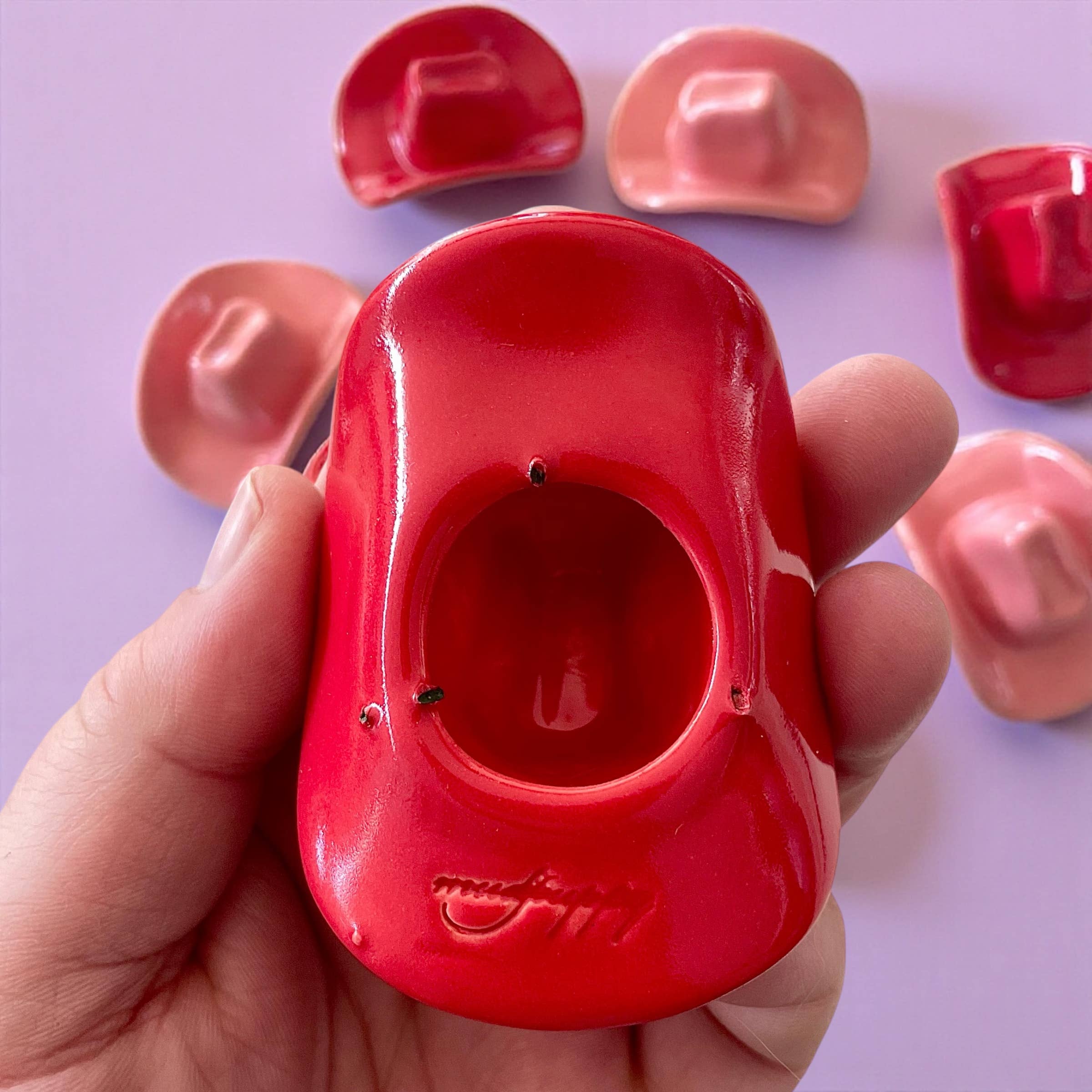 Mudpuppy Ceramic Studio - Wholesale Decorative Tabletop Object - Small Ceramic Cowboy Hat Home Decor Vase - Bright Red Glaze3