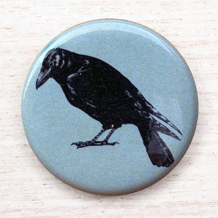 Épinglette à bouton corbeau | Ronde 1,25 po | Raven Button pour la vente par Counter Couture