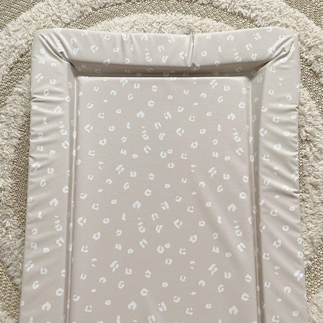 Bobbin and Bumble - Baby Changing Mats – wholesale Changing mat/pad – Baby – Baby Changing Mat | Speckled Sand Animal Print | Handmade UK8