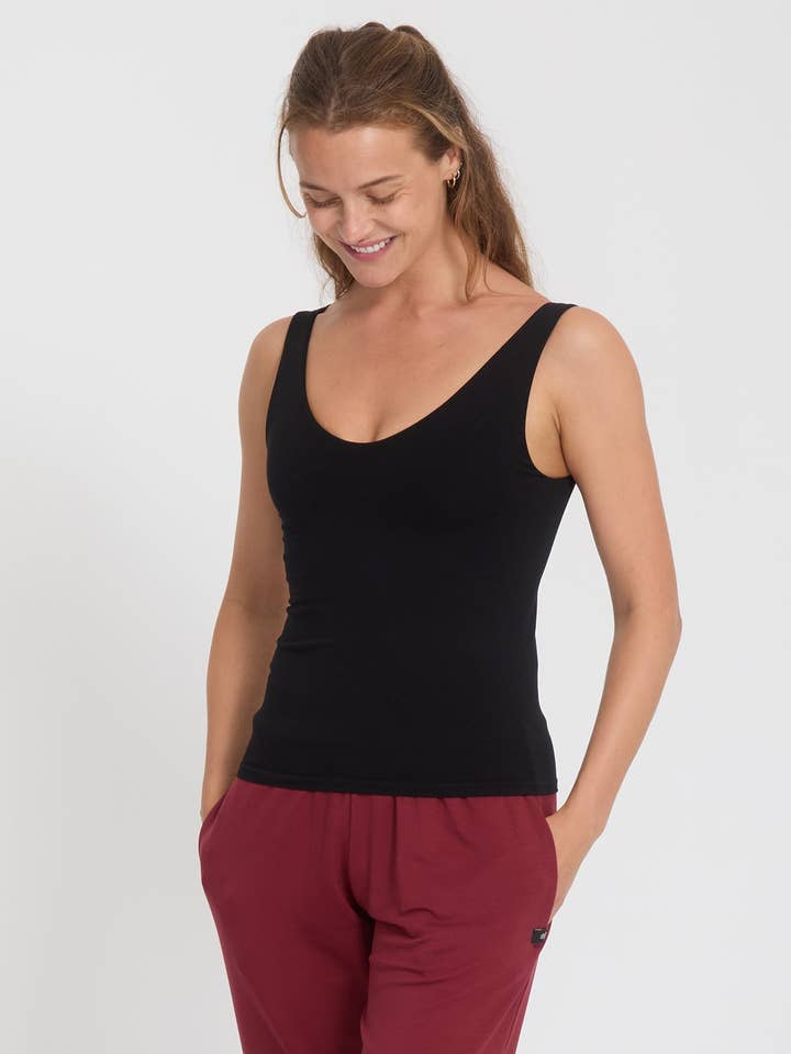 BIJA – Top mit integriertem BH für den Großhandel von Yoga Searcher