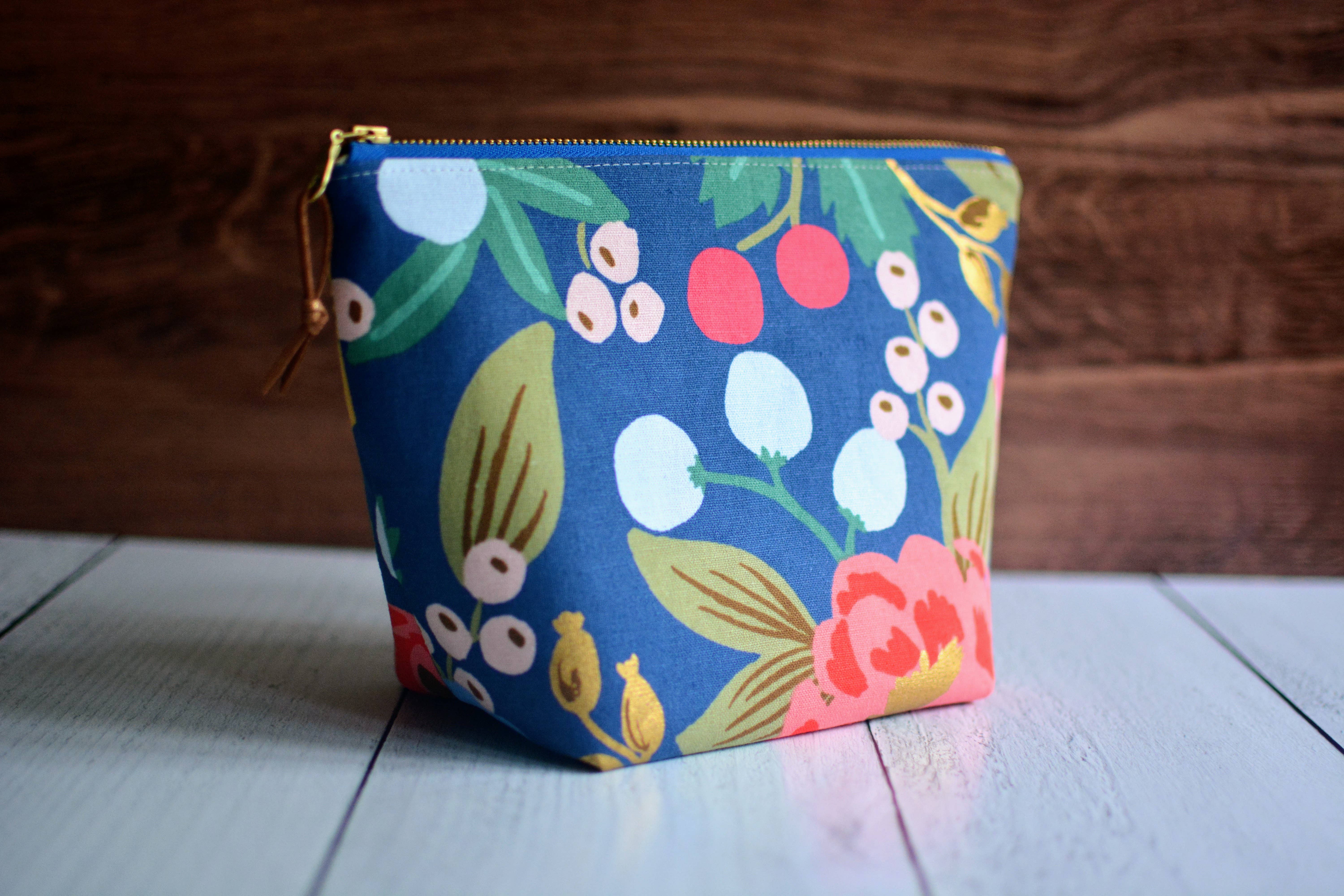 Bamboo Hill - Wholesale Makeup/Cosmetic Bag - Zippered Pouch in Rifle Paper Co Canvas fabric6