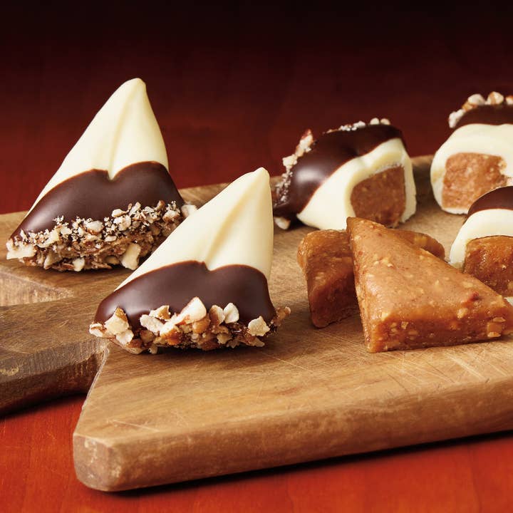 Harbor Sweets Chocolates - Wholesale Chocolate Box - Harbor Sweets Chocolates 12 Pcs Sweet Sloops Gable Box3