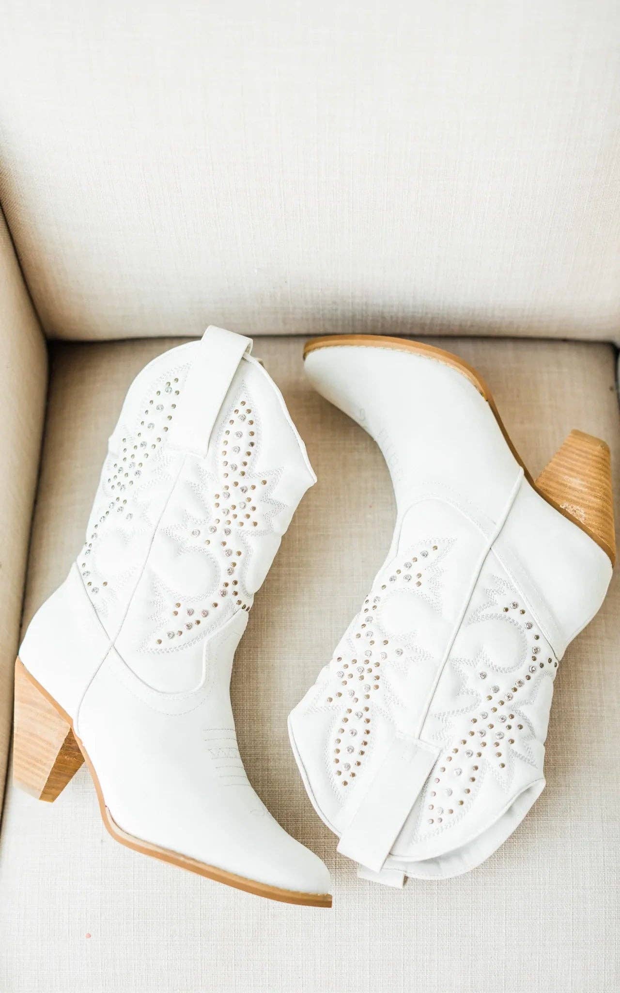 Naughty Monkey Open Pack - Wholesale Cowboy Boots - Women's - Houston Western Boots in White