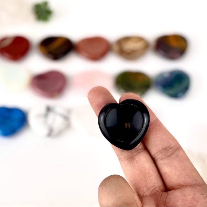 Rock Paradise - Wholesale Spiritual Stone/Crystal - Crystal Gemstone Heart Shaped Thumb Worry Stone - Valentine4