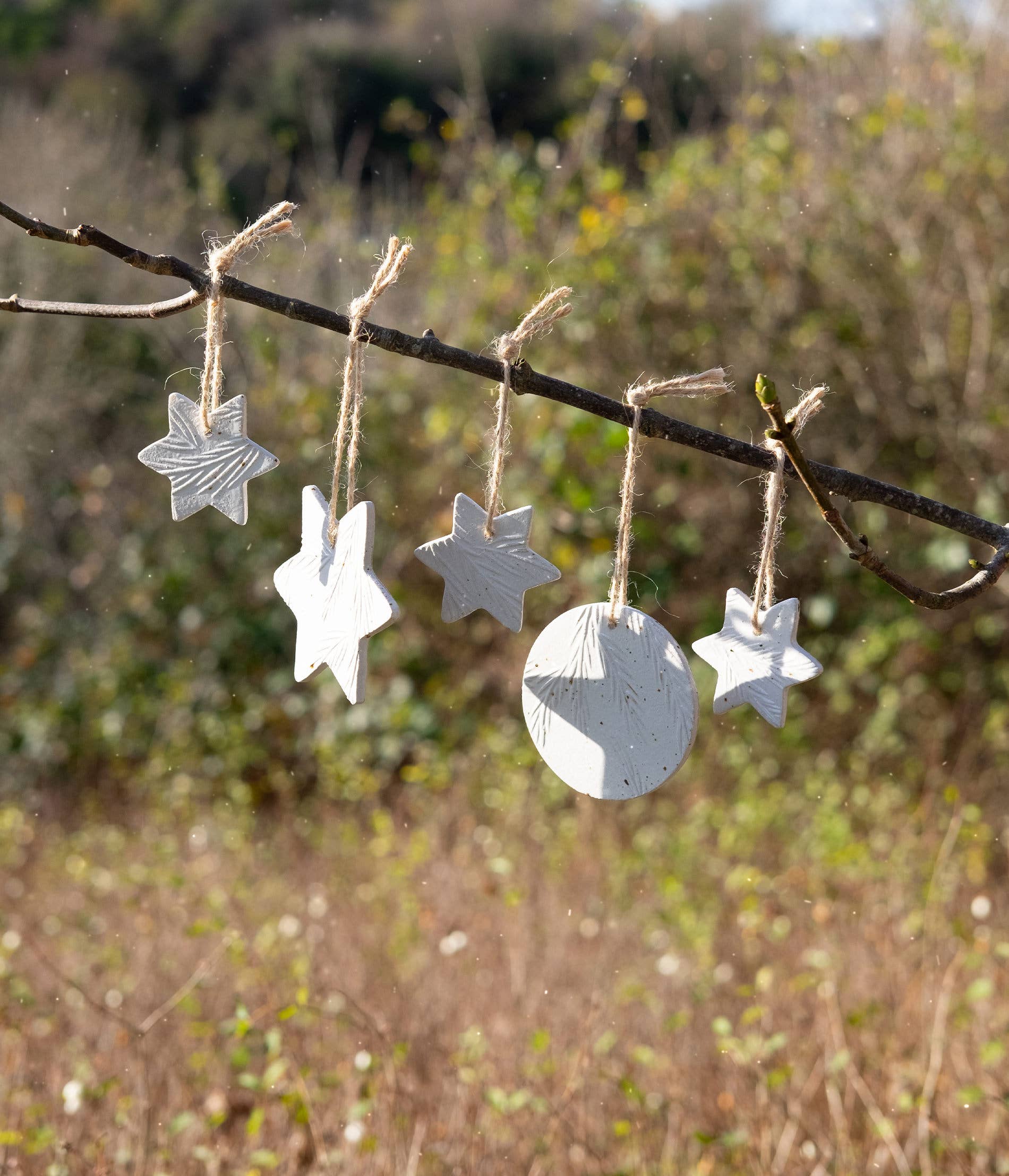 KP Studio – wholesale Ornament – Ceramic Christmas Star or Circle  Decoration3