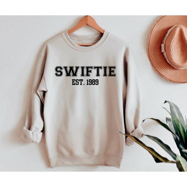 East 1989 Crewneck por atacado de Carolina Moon