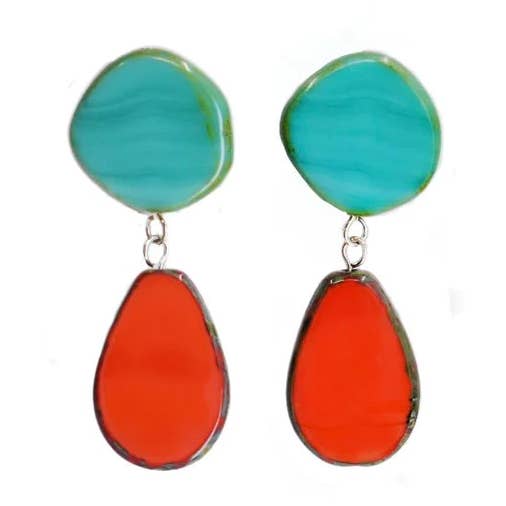Aretes colgantes llamativos con cuentas de turquesa y coral para venta al por mayor de Stefanie Wolf Designs