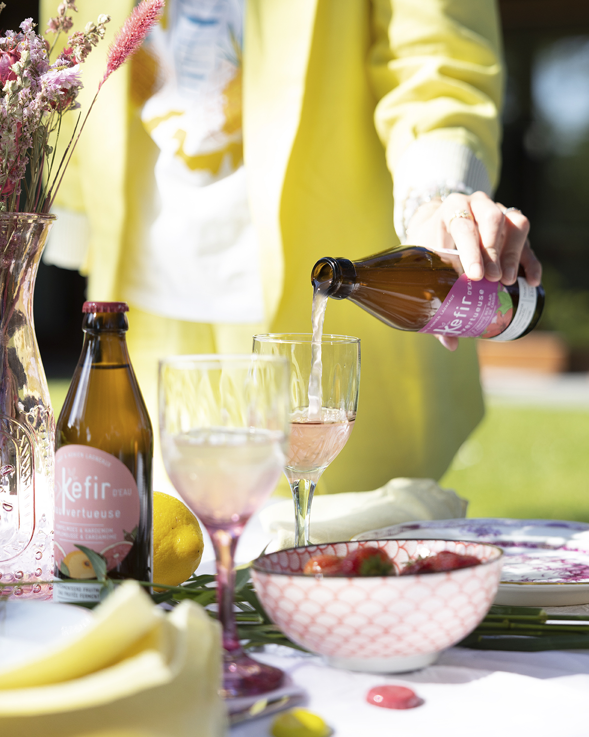 Kéfir Eau Vertueuse - Wholesale Non-Alcoholic Aperitif/Mocktail - Kefir Virtuous Water Hibiscus/Blackcurrant Leaves - BIO-VIVANT4