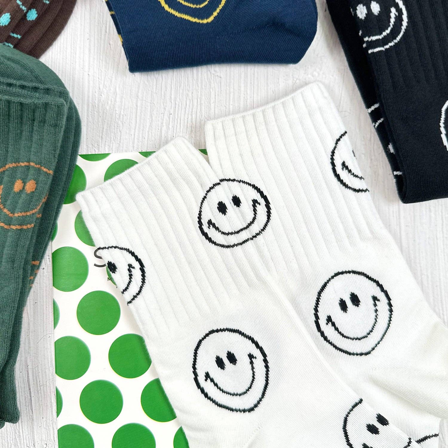 7DAYSSOCKS - Wholesale Socks - Men's - Men's Crew Classic Smile Socks8