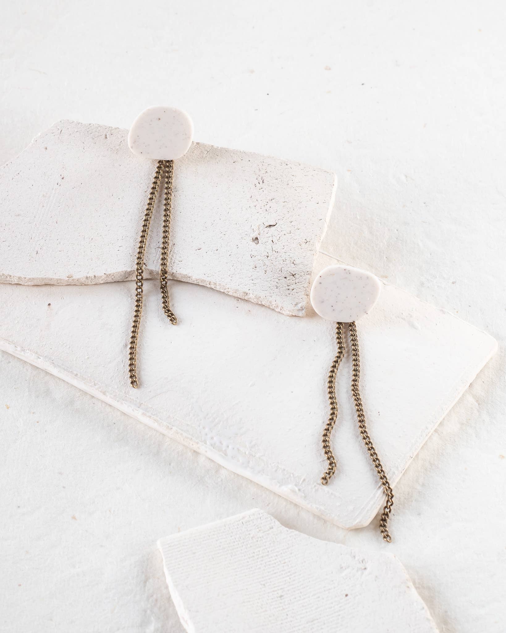 Inimini Homemade - Vendita all'ingrosso Orecchini pendenti - organico: stud + catena0