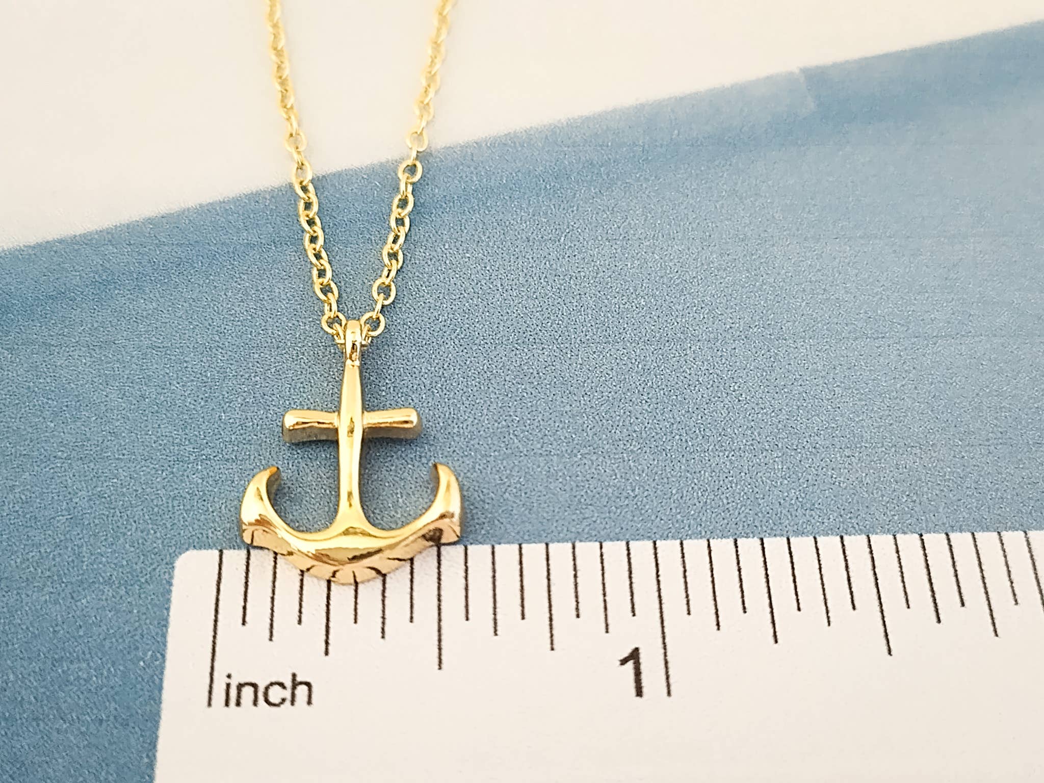 Piccadilly Pendants - Vente Colliers à pendentif - Collier Ancre en Or, Collier Nautique3