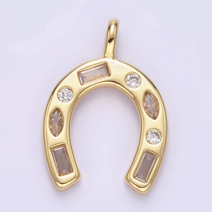 Classic CZ Statement Horseshoe CH-21AA1331 por atacado de Simply Jewels