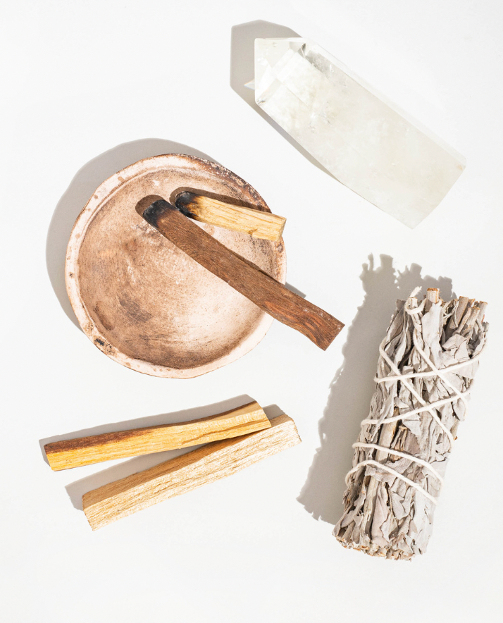 Liv Rocks - Wholesale Smudge Stick - Palo Santo Energy Clearing Sticks, Holy Wood1