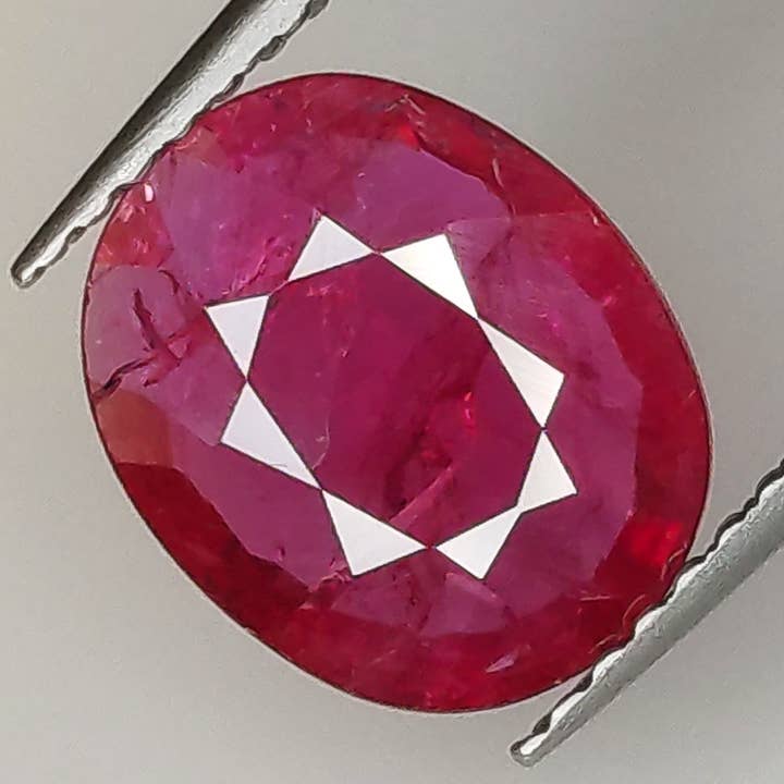 1,95 ct tamanho oval rubi 9,6x7,9mm por atacado de Naturjoya