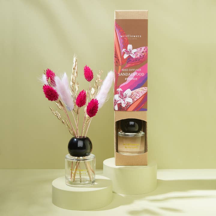 Reed Diffuser with Dried Flowers 50ML - Sandalwood Essence for wholesale by Wildflowers by Floriette