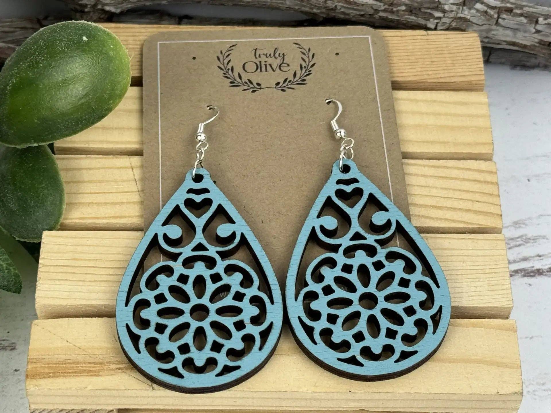 Truly Olive – Brincos de argola por atacado – Brincos em Madeira Natural4