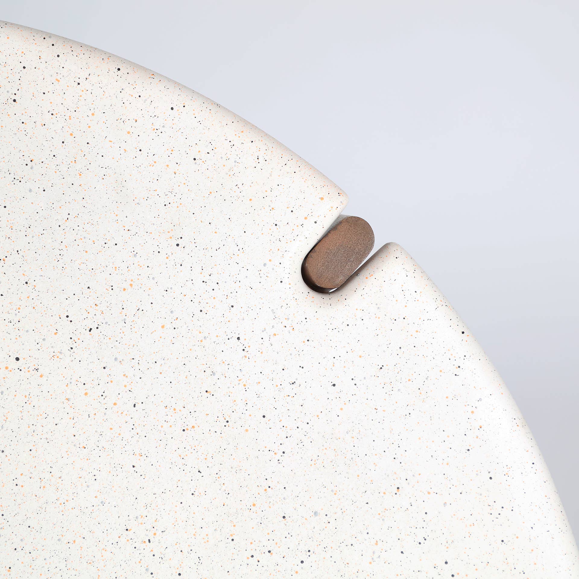 Kodu - Wholesale Side Table - Mango wood side table in brown color, 55x55x52