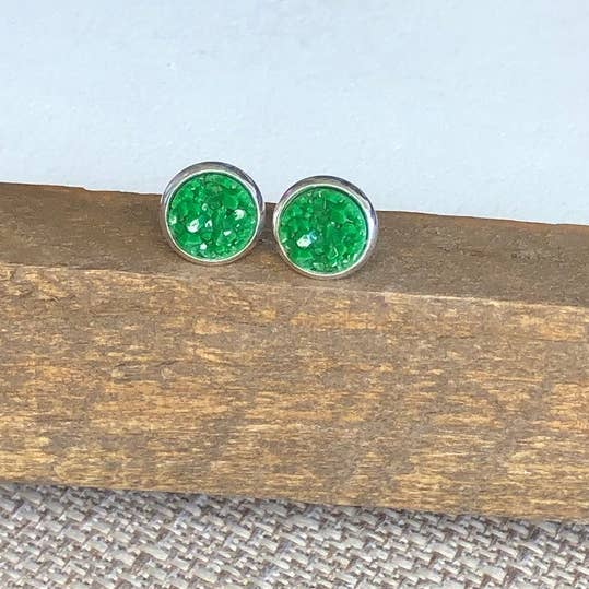 Zola Druzy Studs nella foresta per la vendita all'ingrosso da parte di KL Collective/Designs by Katie Leigh