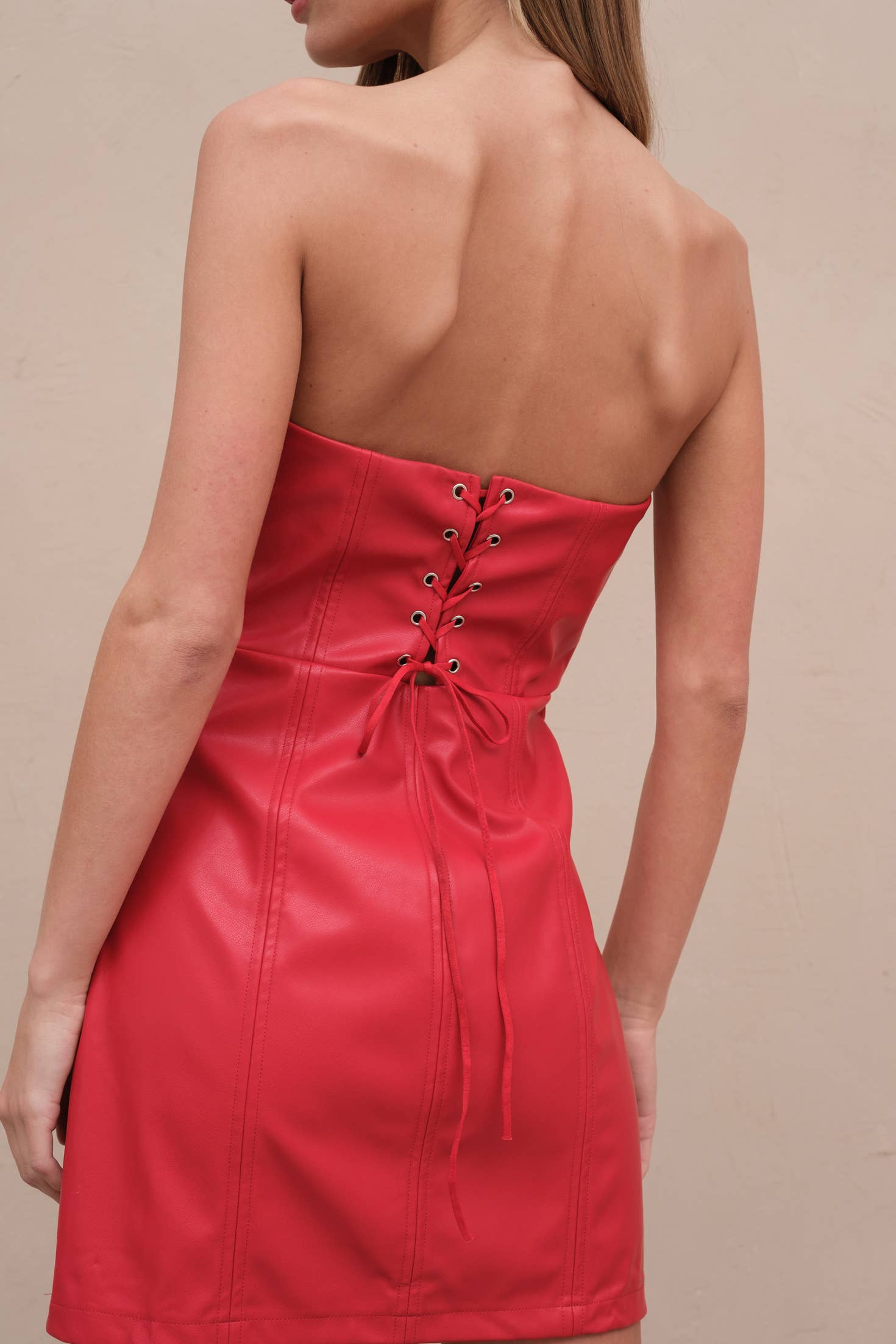 Rouge Robe Tube en Similicuir - MD3340R en vente sur Faire5