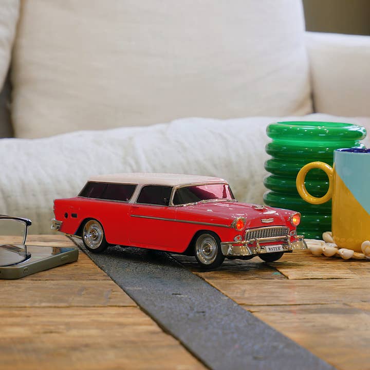 Steepletone UK Ltd - Wholesale Speakers - RETRO CHEVY CAR SPEAKER - Bluetooth Speaker & FM Radio (Cop1