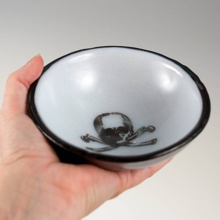 Kiku Handmade | Contemporary Fused Glass Home Goods - Wholesale Decorative Plate/Dish/Bowl - Skull Fused Glass 5" Small Bowl
