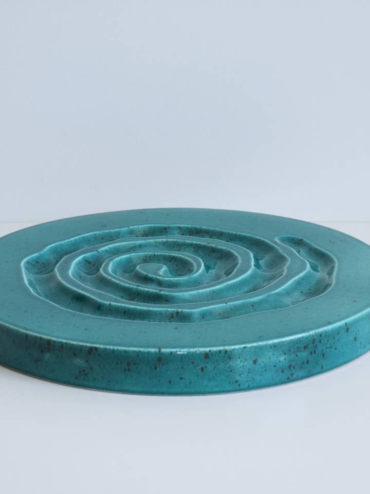 Snail Plate for wholesale by S. Bernardo