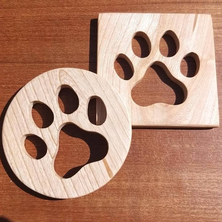 WOODEN TIES & GIFTS – wholesale Coasters – Wooden Drinks Coasters - Dog Paw - Cat Paw