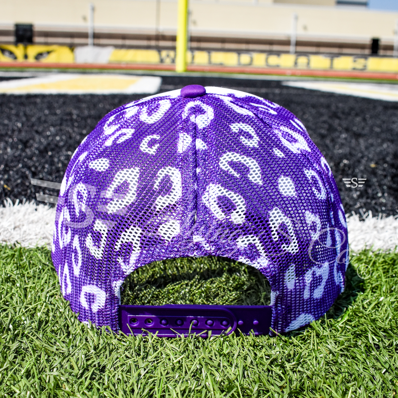 Flying S Company – Großhandel Basecap – Unisex – Weißer Front Leopard Magna Pony™ Mesh Foam Trucker Hut10