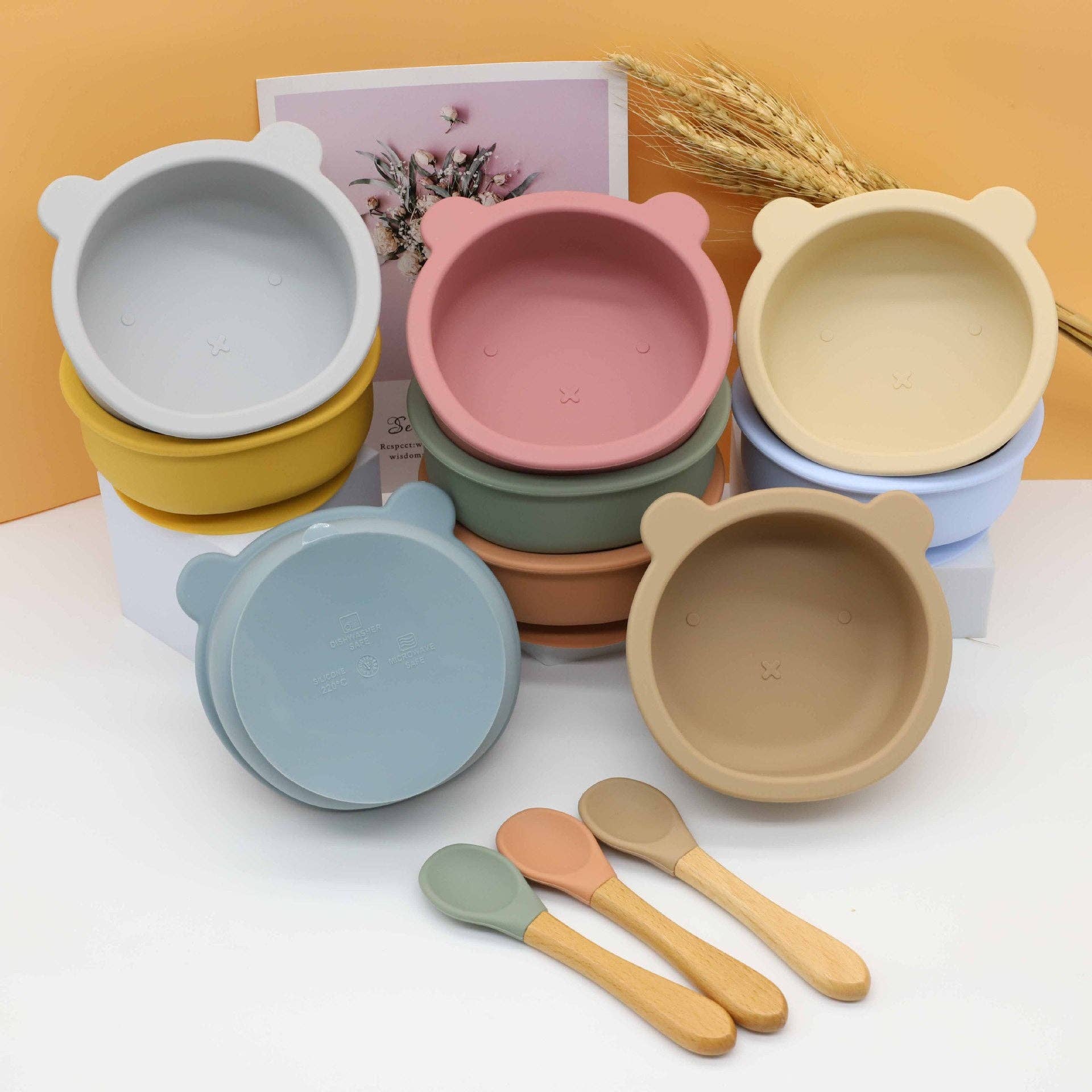 MyKids-USA® - Wholesale Bowl - Kids & Baby - Baby Bear Shape Food Training Silicone Bowl With Spoon Table8