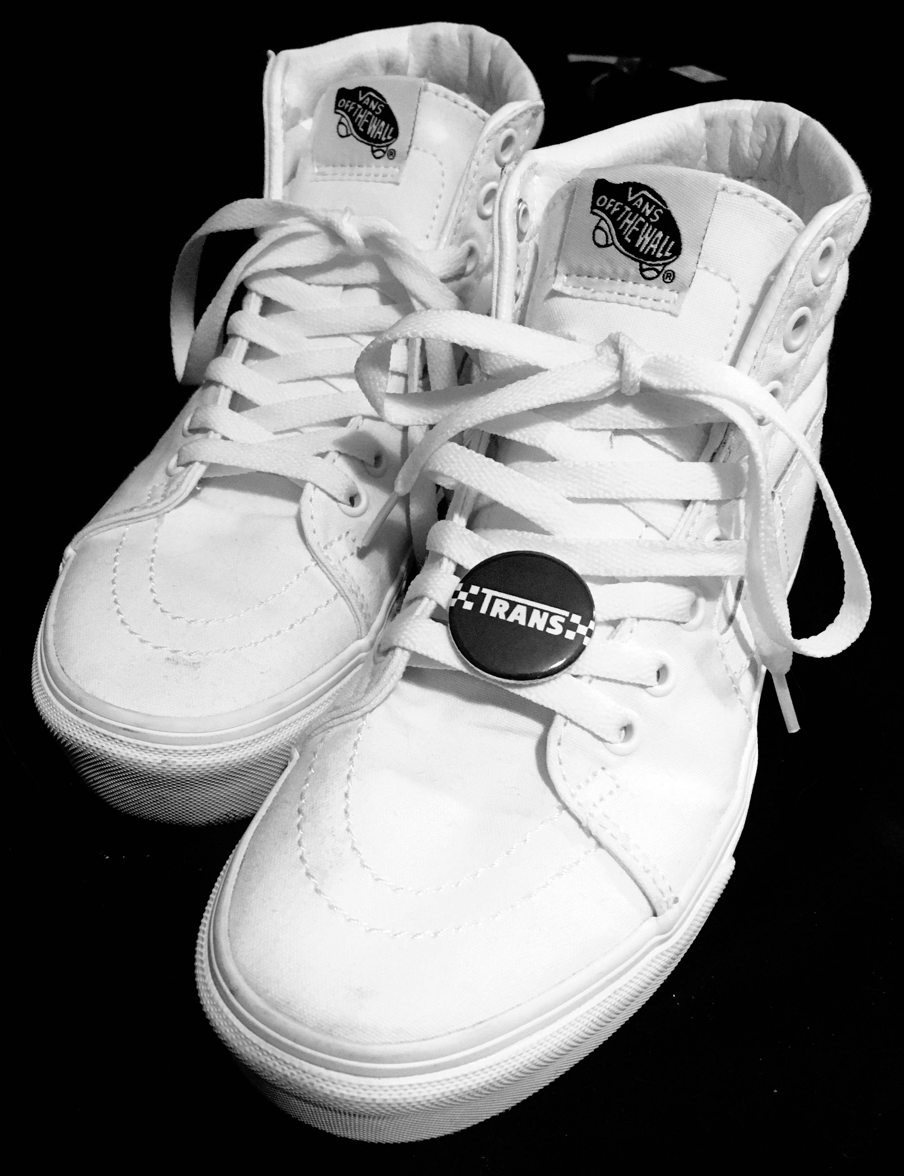 Support the T - Wholesale Lapel Pin/Button - Trans button or magnet