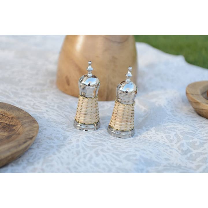 AULICA - Wholesale Salt & Pepper Shaker Set - Beige wicker salt and pepper shakers1