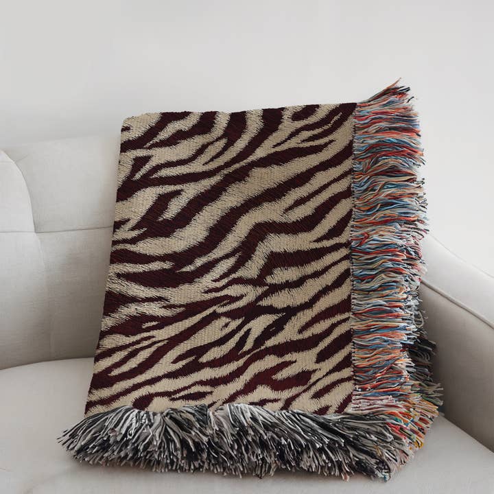 CasaIuliia - Wholesale Throw Blanket - Modern White Tiger Stripe Throw Blanket – Safari Home Decor3