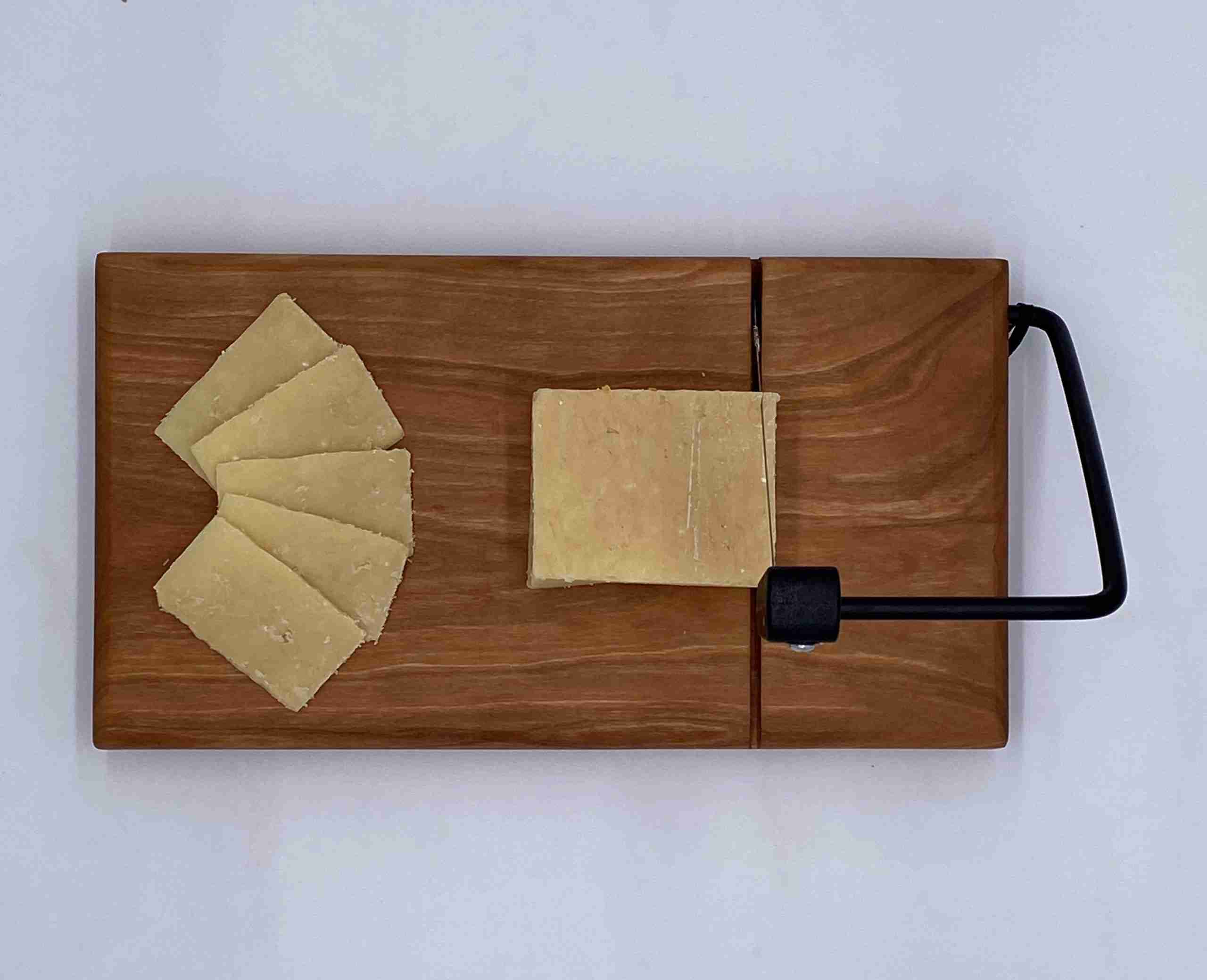 Wag & Wood - Vente Couteaux à fromage - Trancheur à fromage en bois de cerisier3