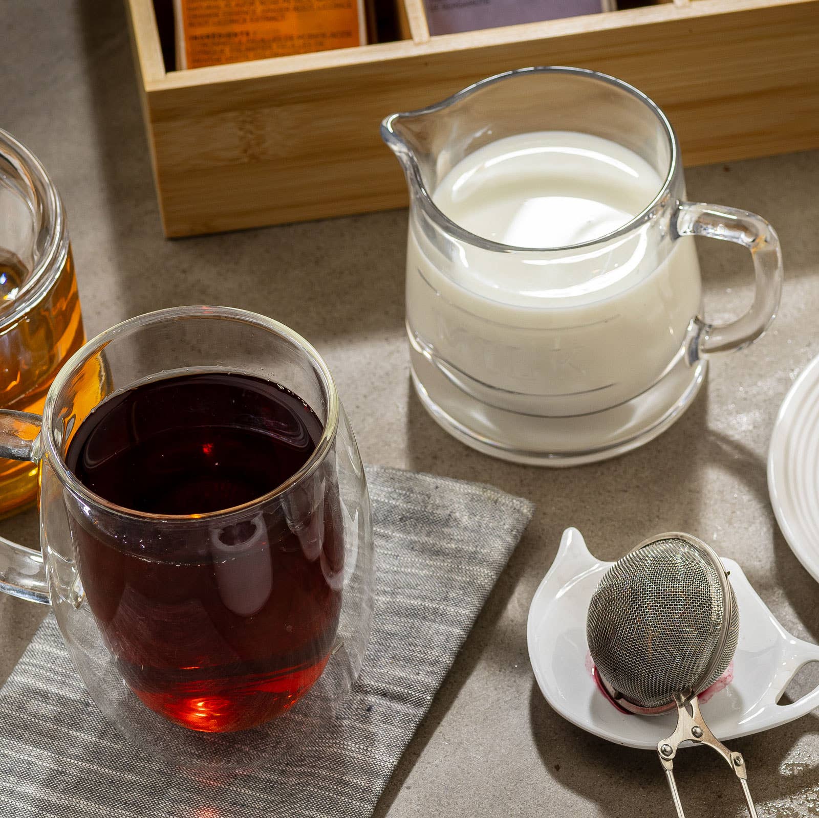 TableCraft Products Company - Wholesale Pitcher - 8 ounce Glass Milk Pitcher4