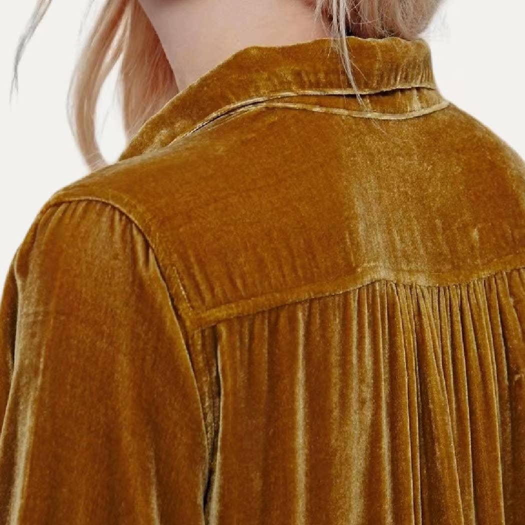 The Moment Collection - Vente Robe – femme - Mini-robe décontractée à col en velours uni à manches longues4