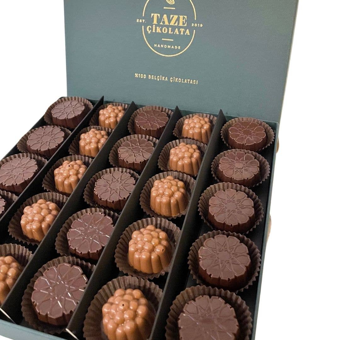 Aladdin – wholesale Chocolate box – Dubai Chocolate Assortment – Single Serve Pieces in Gift Box1