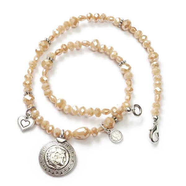 Collana corta di perline di vetro con amuleto argentato per la vendita all'ingrosso da parte di SchauTime