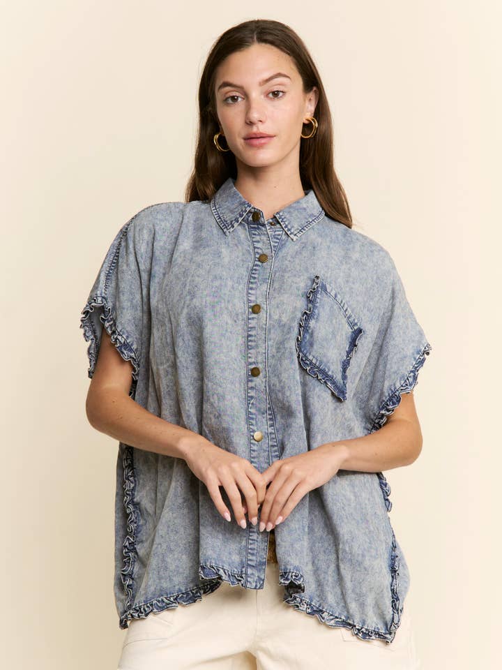 LIGHT DENIM BUTTON DOWN TOP for wholesale by J.NNA