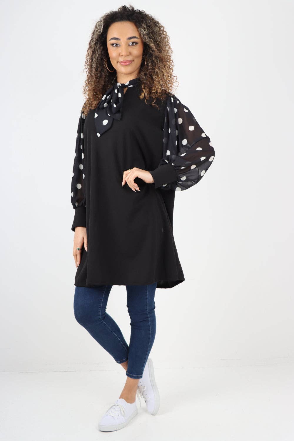 Miss Bold – Engroshandel Tunika - Dame – Italiensk Polka Dot Print Pussy Bow Langærmet Tunika Skjorte18