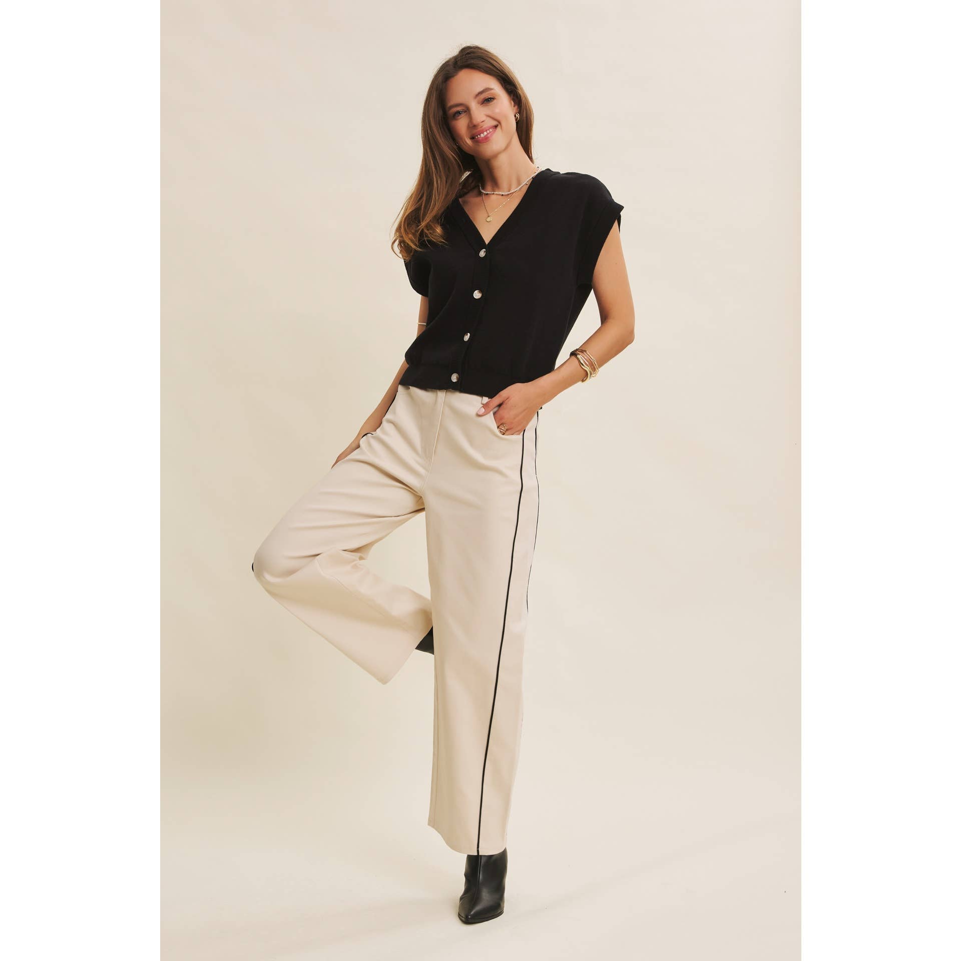 in february - Wholesale Pants - Women's - CLASSIC MEETS ELEVATED CAUSUAL PIPED TWILL BARREL-LEG PANTS34