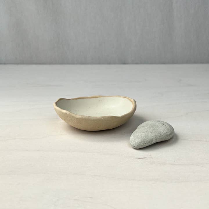 Katharine Gray Ceramics – wholesale Decorative plate/dish/bowl – Trinket Dishes13