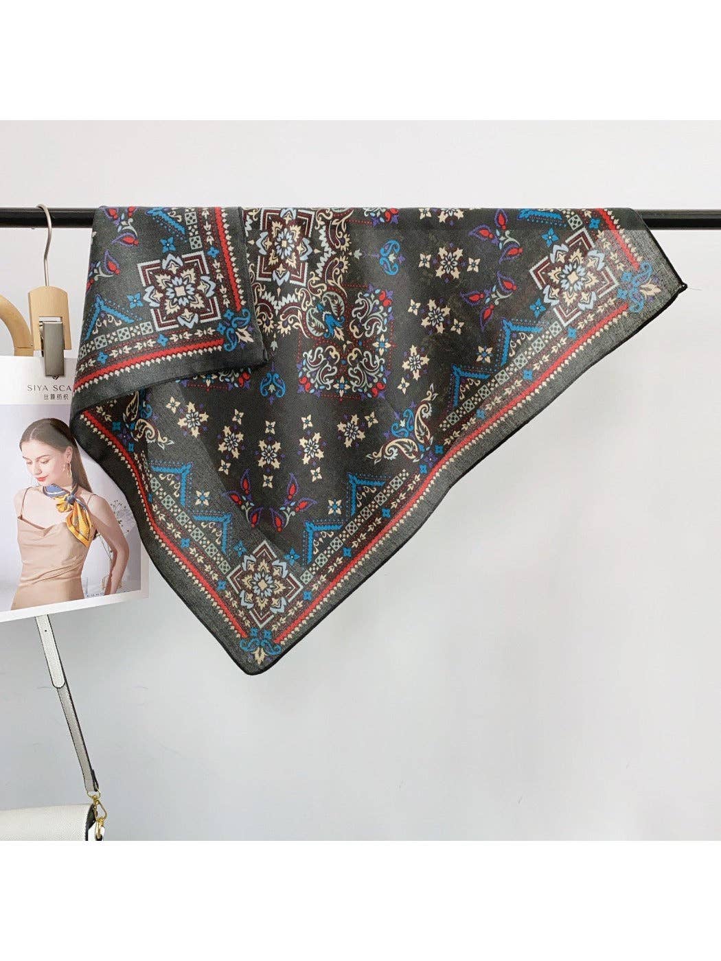 Funkyrel® Atzbranding Limited - Wholesale Scarf - Women's - Scarvii - 27'' Retro Print Square Scarf - Classic & Chic0